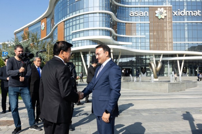 Laosun Prezidenti “ASAN xidmət”də