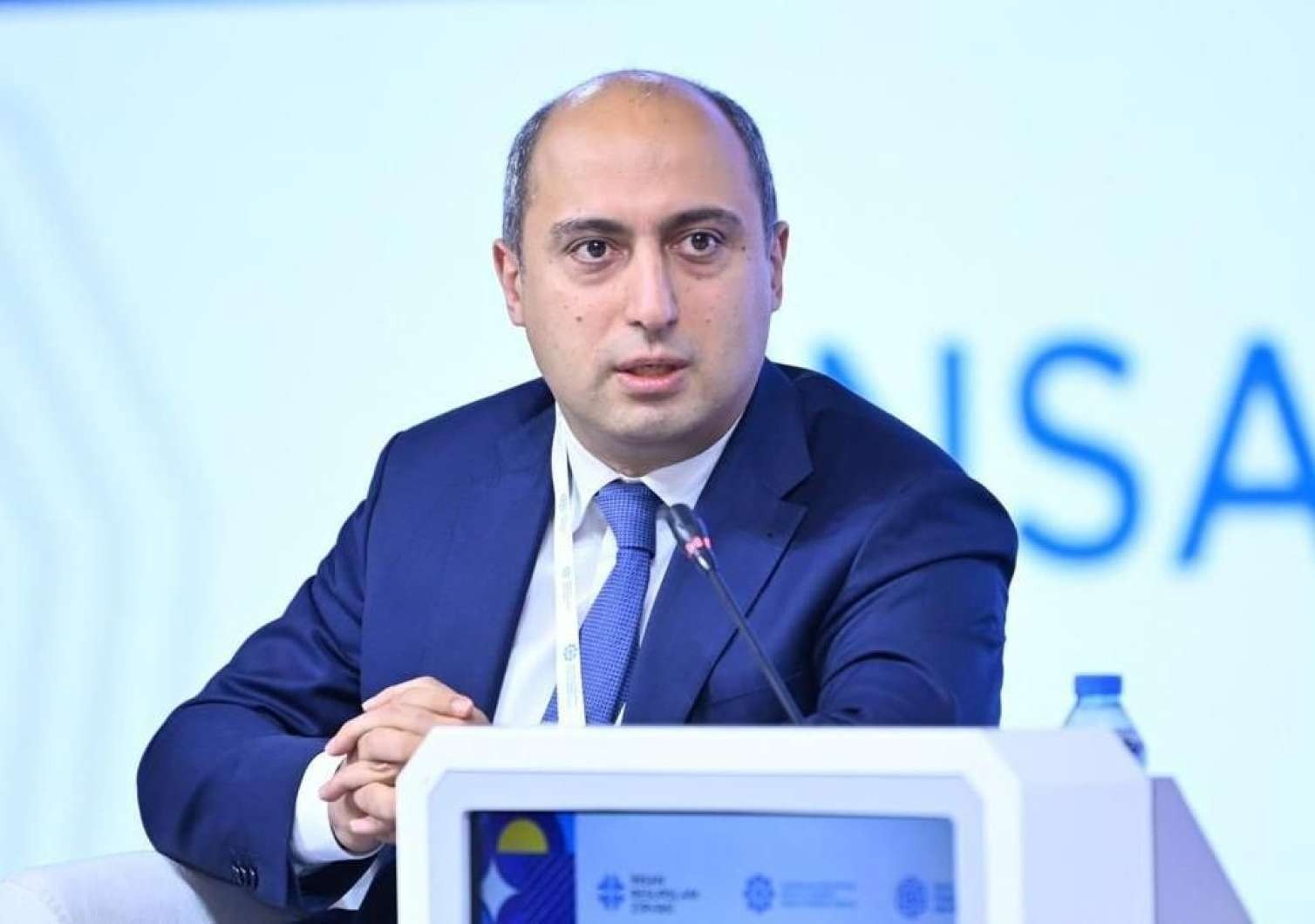 “Müəllimlərin işi azalmayıb, əksinə artıb”