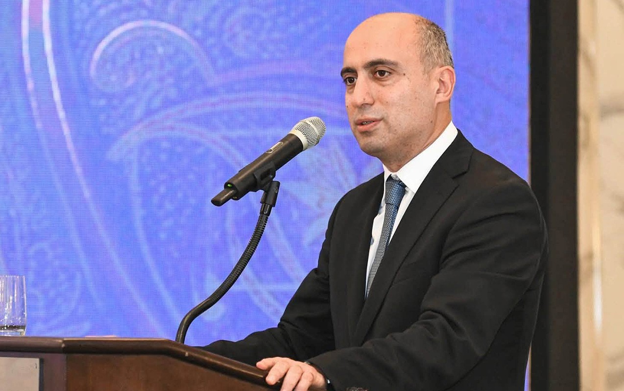 “Əməyinizin nəticələrindən qürur duymağı arzulayıram” - Nazirdən təbrik