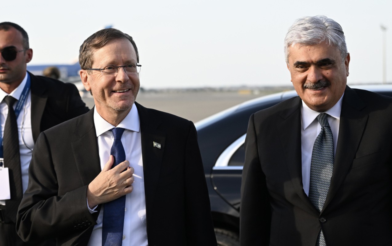 İsrail Prezidenti Azərbaycana gəldi -