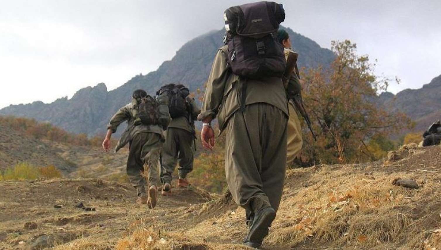 PKK İraqdakı dörd düşərgəni boşaltdı