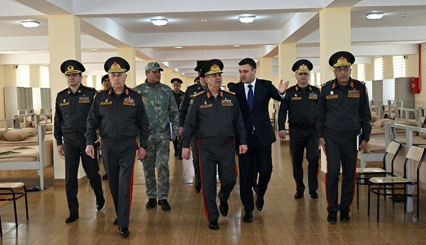Zakir Həsənovun yanındakı general kimdir? -