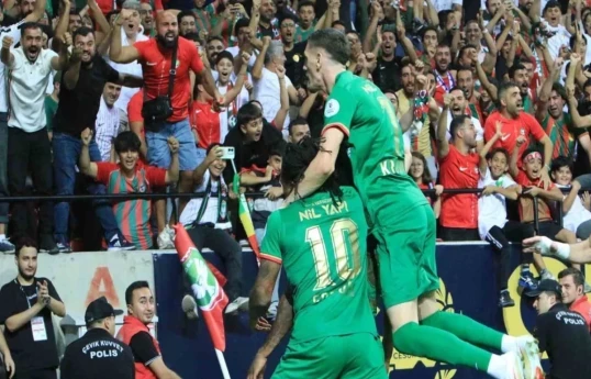 Türkiyə Super Liqası: “Amed” “Beşiktaş”ı məğlub edərək liderliyə yüksəlib
