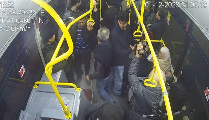 Avtobusda ağlasığmaz hadisə: Yuxuya gedən uşağı... -