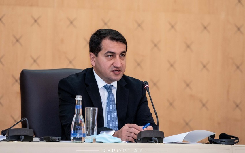 Hikmət Hacıyev Dubayda sərgilənən Azərbaycan pavilyonu barədə paylaşım edib -