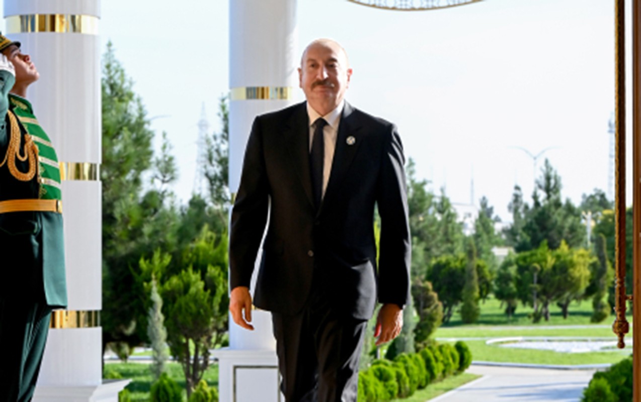 Prezident “Avaza” Kompleksinə getdi -
