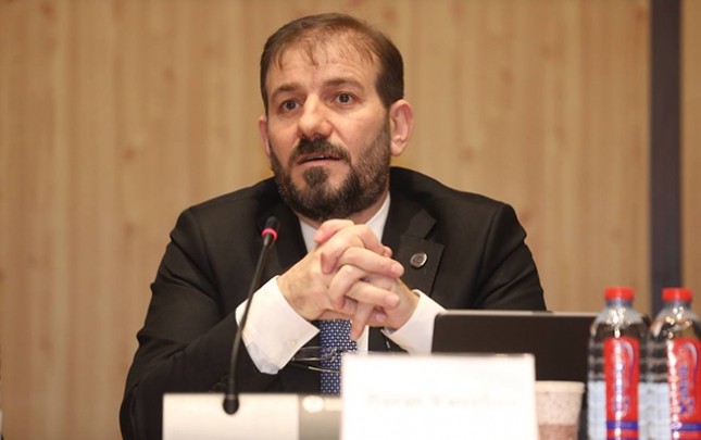 Barat Yusubov vəzifəsindən azad edildi