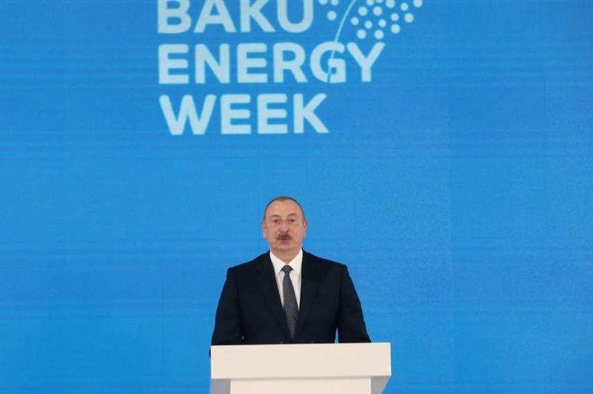 Президент Ильхам Алиев направил обращение участникам "Бакинской энергетической недели"<span class="qirmizi"></span>