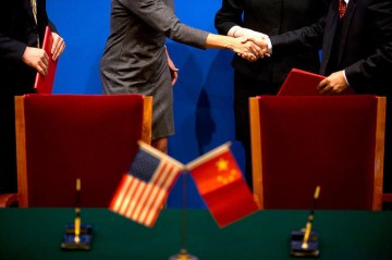 Открываются каналы связи между США и КНР