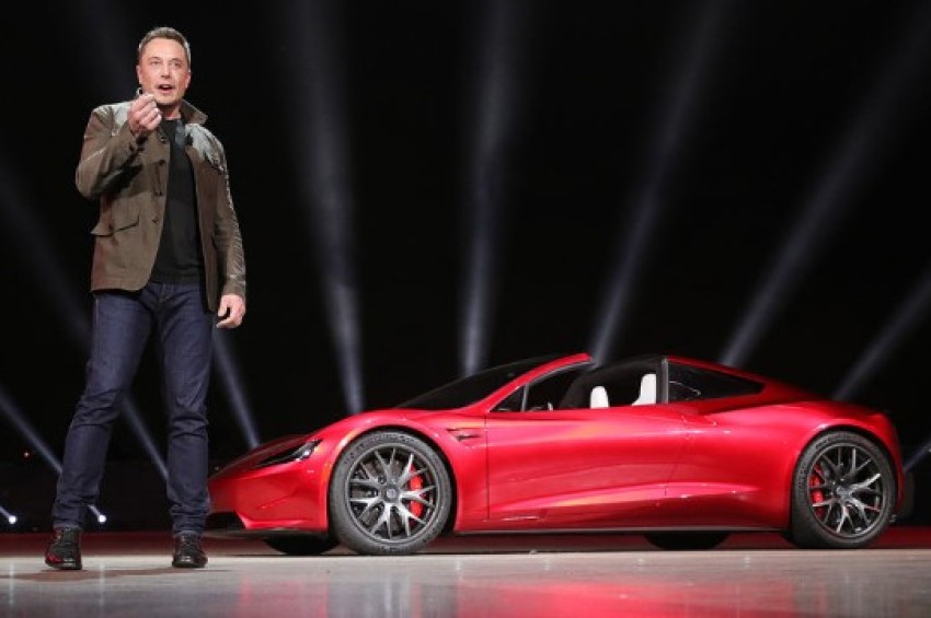 Musk Fransada Tesla zavodu tikmək istəyir<span class="qirmizi"></span>