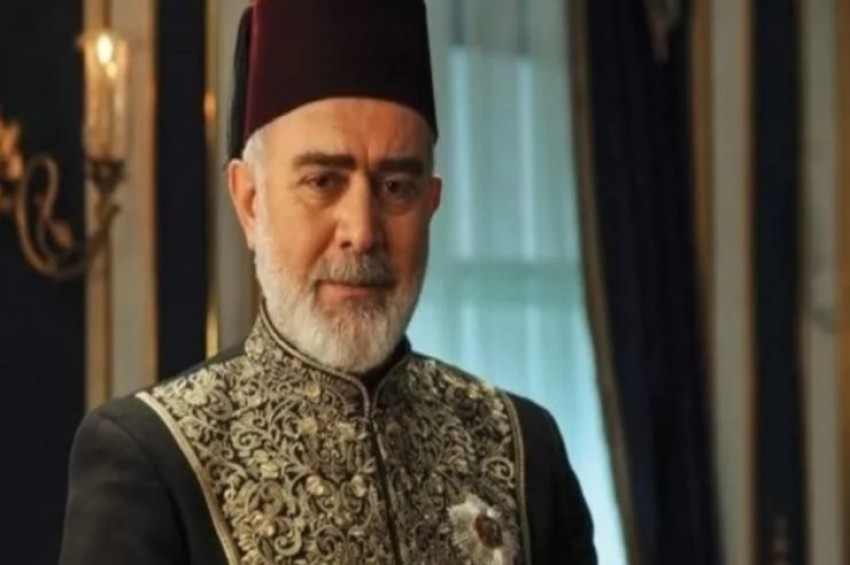 “Sultan Abdulhamit”in Tahsin Paşası prezidentin  "sağ qolu"  oldu<span class="qirmizi"></span>