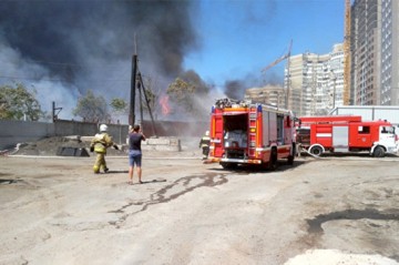 Пожар на заводе в Краснодаре - Видео