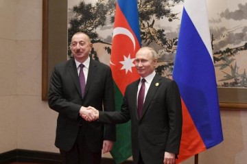Ильхам Алиев поздравил Владимира Путина