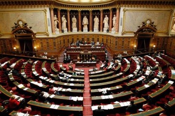Франция направит на армию более €400 млрд