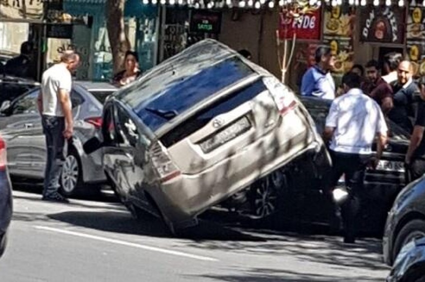 Qəza törədib qaçan “Prius”un sürücüsü saxlanıldı