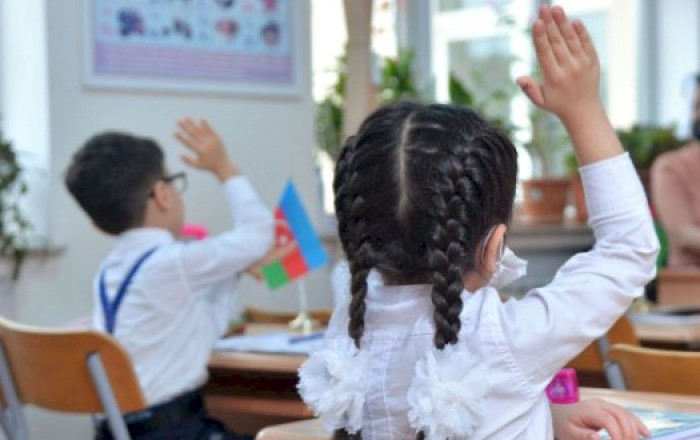 В Азербайджане хотят создать идеального школьника
