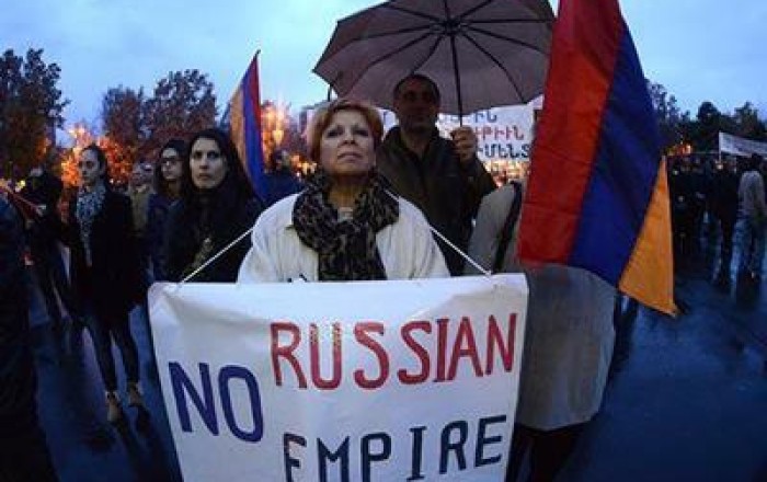 SOS: Армяне выгоняют Россию из региона