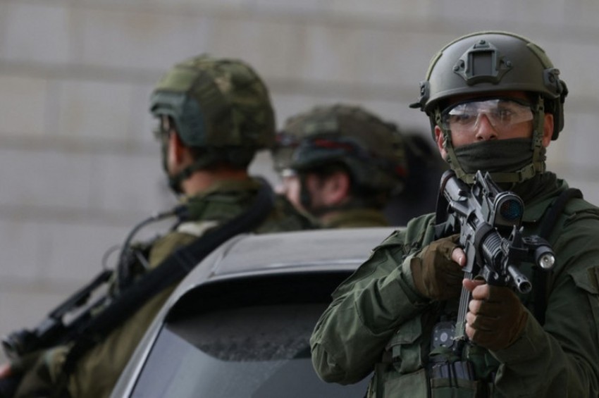 İsrail ordusu HƏMAS liderinin evini MÜHASİRƏYƏ ALIB