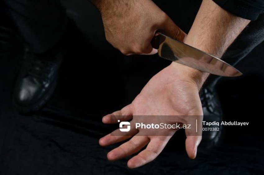 В Баку 21-летний парень пытался покончить с собой