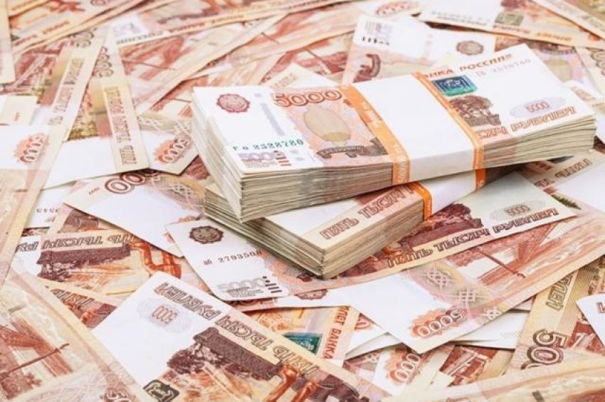 Россияне скупают наличную валюту