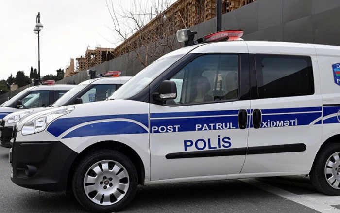 Polis