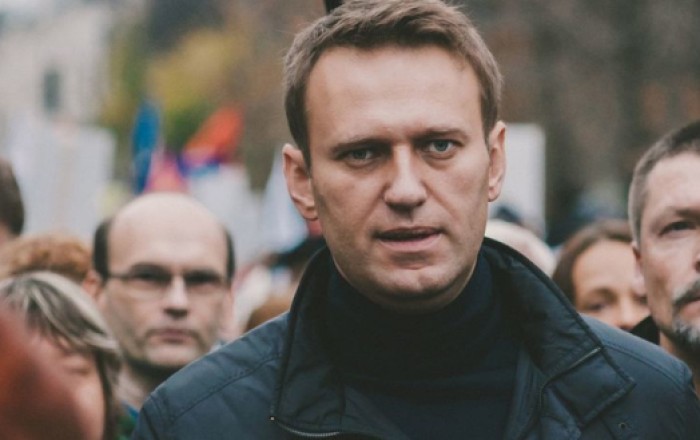 Версия Такера Карлсона о смерти Навального
