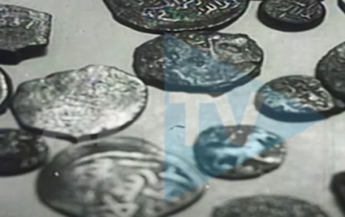 Архивные кадры: обнаруженные в Азербайджане старинные монеты -