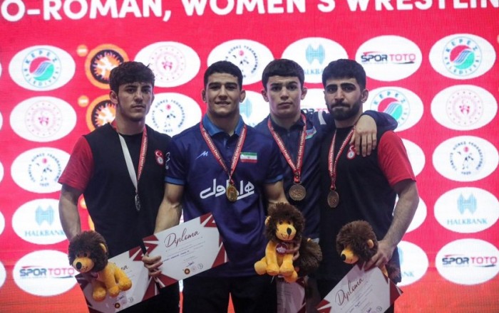 Азербайджанские борцы завоевали 10 медалей на турнире в Анталье -