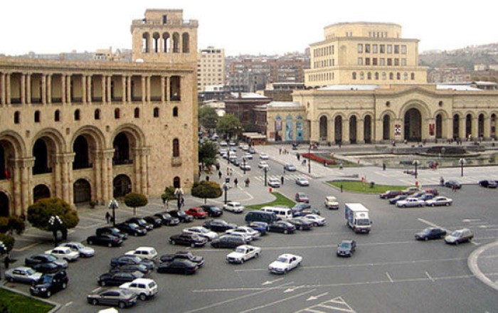 Ermənistan MN-nin keçmiş binası partladıldı - Video
