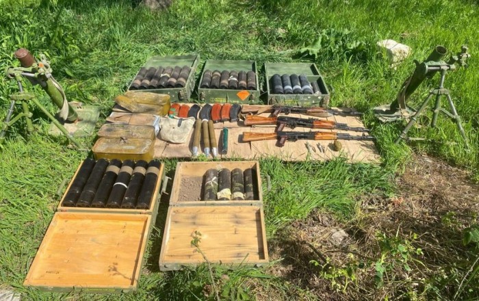 В Агдамском районе обнаружены оружие и боеприпасы