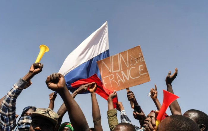 Burkina-Faso diplomatlarının pozucu fəaliyyətinə görə, Fransaya nota verib