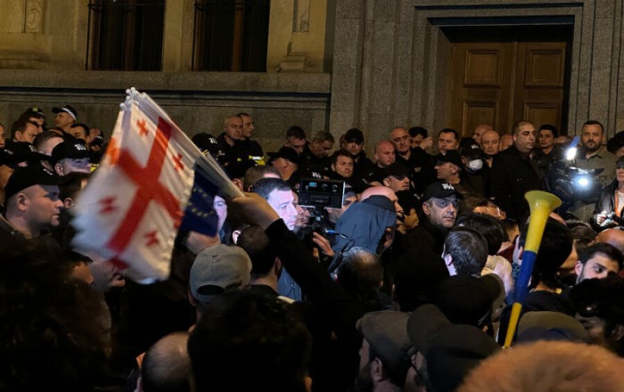 Саакашвили призвал к протестам по всей Грузии из-за закона об иноагентах