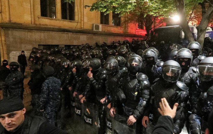 В Тбилиси из-за закона об «иноагентах» пострадали сотрудники полиции