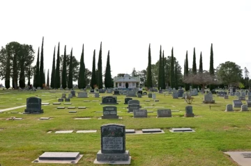 Armenian cemetery was burned in US