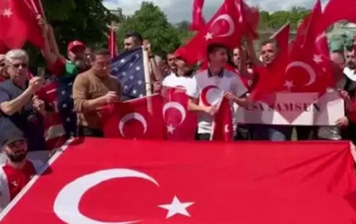 Азербайджанцы и турки перекричали армян в Вашингтоне