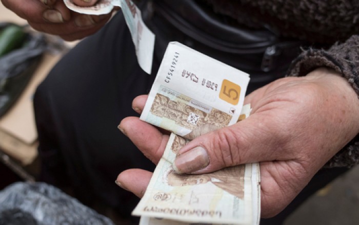 Закона об «иноагентах» сотрясает валюту Грузии