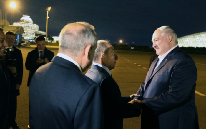 Лукашенко в Баку: «В раю живете!»