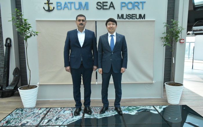Hövsan Limanının rəhbərliyi Gürcüstanda Batumi Limanını ziyarət edib