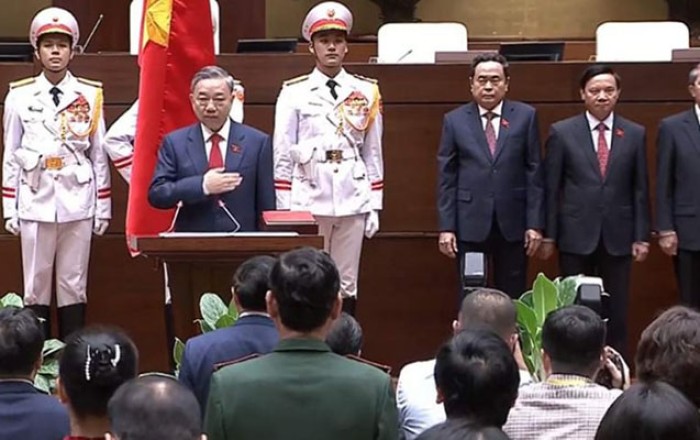 Ordu generalı yenidən Vyetnamın Prezidenti seçildi