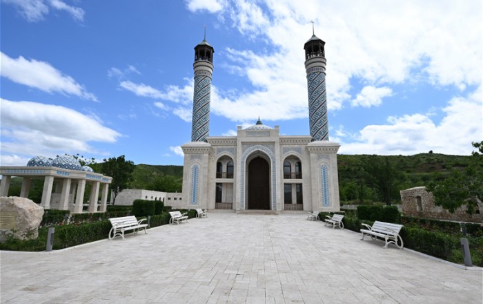Распространены кадры из Зангиланской мечети после ремонта - ВИДЕО