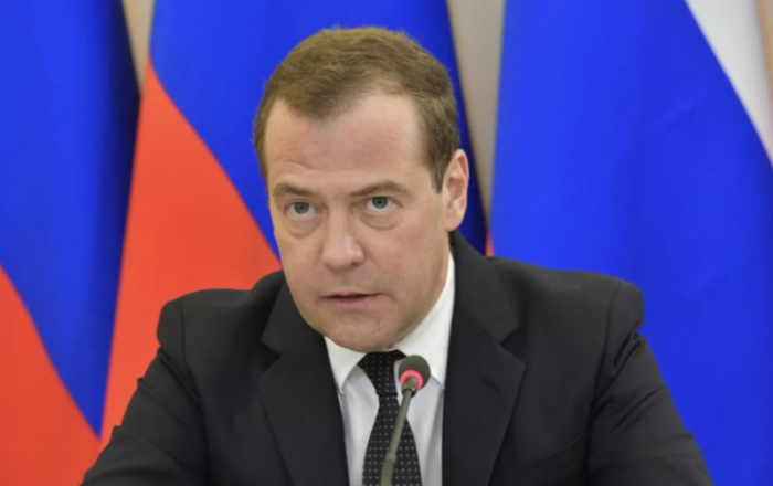 Медведев: Киев получит сокрушительный ответ на удары оружием Запада по России