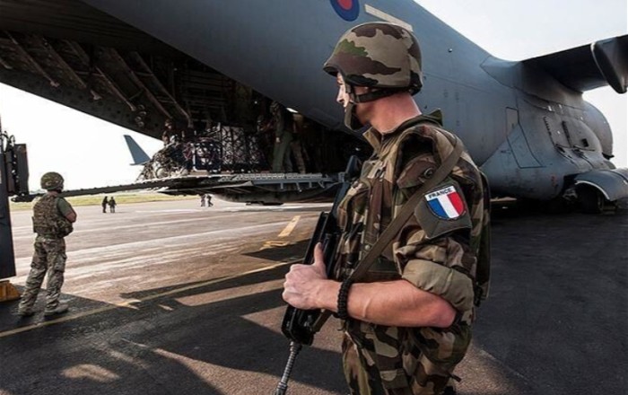 Франция согласилась направить инструкторов в Украину для подготовки военных