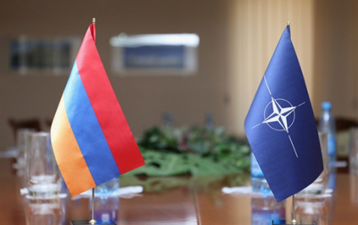 Сколько Армению в ОДКБ не держи, все на НАТО смотрит