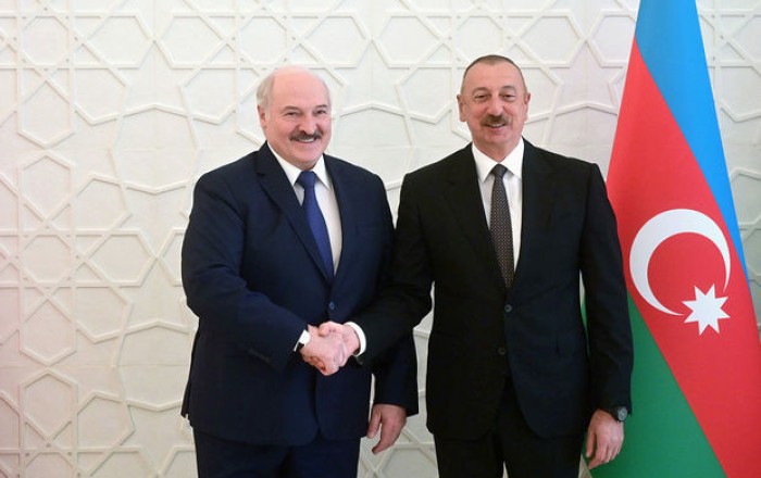 Президент Беларуси направился с государственным визитом в Азербайджан