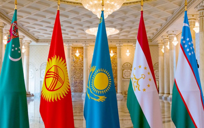 Путаница «координат»: не впадает ли Центральная Азия из крайности в крайность