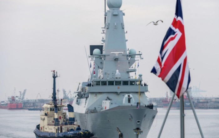Атаковано судно ВМС Великобритании