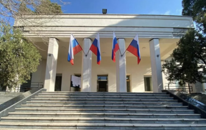 Посольство России выразило соболезнования в связи со смертью Раиси