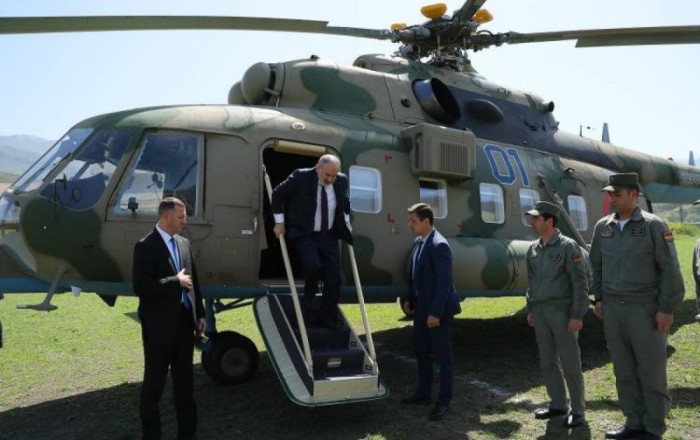 Пашинян сделал заявление в связи с вынужденной посадкой вертолета