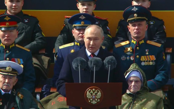Путин снова использовал парад 9 мая для пропаганды войны против Украины