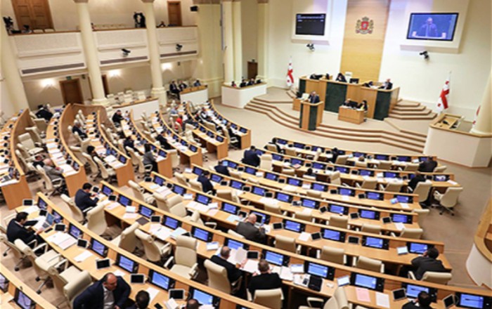 Парламент Грузии принял три законодательных пакета в рамках рекомендаций ЕС